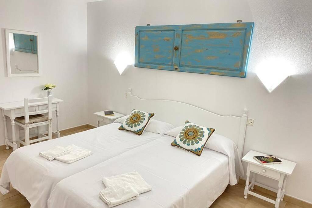 Ferienwohnung Puertas Al Mar Cala'N Blanes  Exterior foto